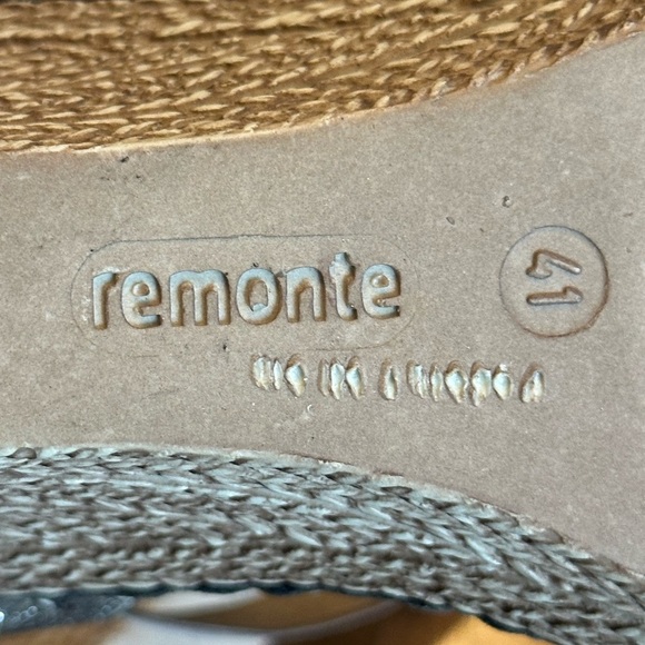 Remonte | Silver Open Toe Summer Sling Back Wedge Sandals, Size 10 - Picture 9 of 10